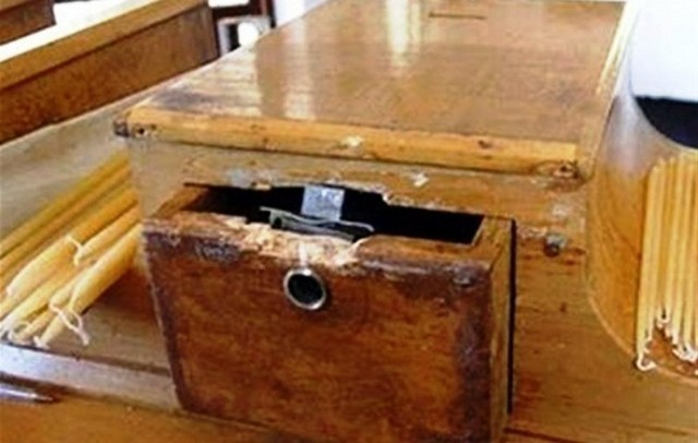 Βόνιτσα: Ιερόσυλοι άδειασαν το παγκάρι ναού