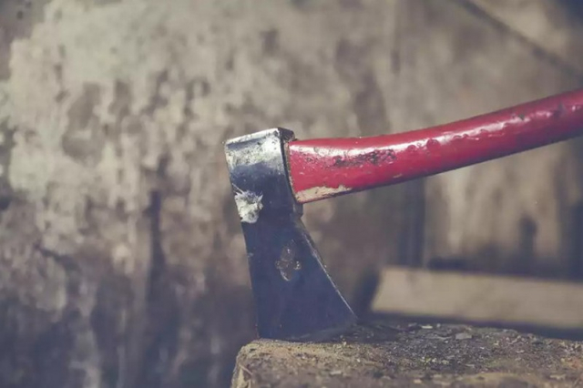 Χαλκιδική: Σκότωσε 53χρονο με τσεκούρι μετά από άγριο επεισόδιο μεταξύ οικογενειών