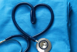ΕΚΕ: Διαδικτυακή απάτη με σκευάσματα για τις καρδιαγγειακές παθήσεις