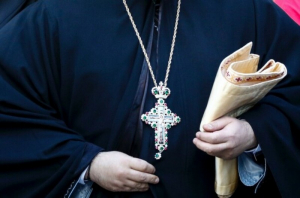 Οικονομικό και σεξουαλικό σκάνδαλο με Αρχιμανδρίτη στη Θεσσαλονίκη!