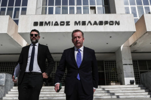 ΣΥΡΙΖΑ: Αναφορά στην Eισαγγελία του Αρείου Πάγου κατά Αυγενάκη – Αγοραστού