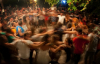 Ζήτησαν αναβολή κηδείας, γιατί είχε πανηγύρι – Γλέντησαν σε απόσταση αναπνοής από την εκκλησία