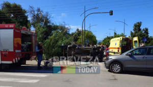 Πρέβεζα: Ανατροπή οχήματος μετά από σύγκρουση με άλλο Ι.Χ. – Τρεις τραυματίες στο Νοσοκομείο