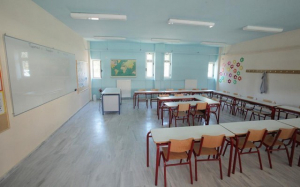 Τρίκαλα: 12χρονος απείλησε με μαχαίρι τον καθηγητή και τους συμμαθητές του!