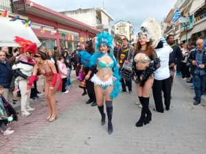 Βόνιτσα: Πλήθος κόσμου στο έθιμο του ΓΛΗΓΟΡΑΚΗ την Καθαρά Δευτέρα