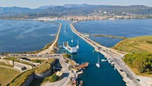 Χωρίς προσωπικό η πλωτή γέφυρα Λευκάδας - Αδυνατεί να λειτουργήσει σήμερα