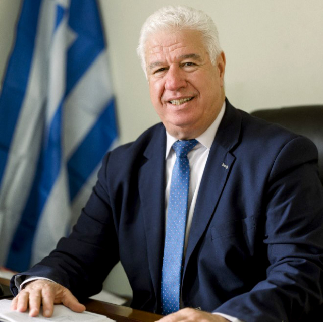 Περιφερειάρχης: Οφείλουμε με αυταπάρνηση και ανιδιοτέλεια να υπερασπιστούμε την εθνική κυριαρχία