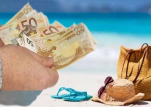Έκτακτο καλοκαιρινό επίδομα 200 ευρώ - Ποιους αφορά