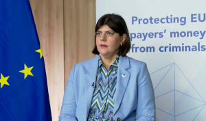 Καταπέλτης η Λάουρα Κοβέσι για τη διαφθορά στην Ελλάδα - Εικόνα &quot;μπανανίας&quot;