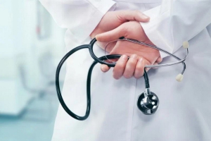 Ελεύθερος με όρους ο γιατρός που κατηγορείται ότι ασέλγησε σε 18χρονη ασθενή του στην Κέρκυρα