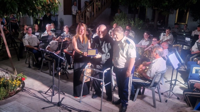 Η Φιλαρμονική Λευκάδας τίμησε τον Σπύρο Ζ. Γαντζία, κάτω από την Ιουλιανή πανσέληνο