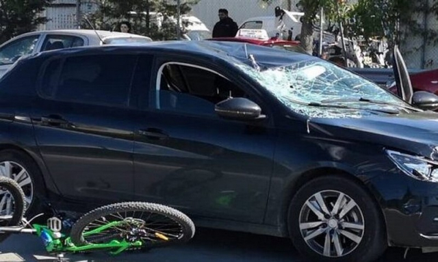 Αυτοκίνητο παρέσυρε ποδηλάτη - Νοσηλεύεται σε σοβαρή κατάσταση