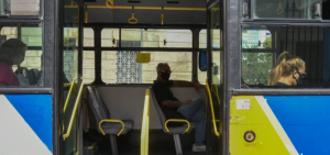 Σοκάρει οδηγός λεωφορείου για την ελλιπή ασφάλεια: «Όταν ψιλοβρέχει, κάνουμε το σταυρό μας!»