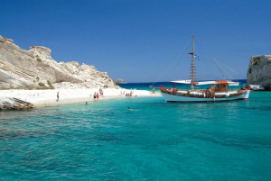 Βρετανικοί Times: Λευκάδα και Μεγανήσι στα 28 ιδανικά μέρη για διακοπές στην Ελλάδα το 2024