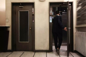 «Εμφύλιος» στις πολυκατοικίες για τη θέρμανση