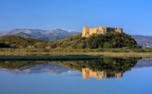 Το κάστρο στην Αιτωλοακαρνανία που «βλέπει» Ιόνιο, Λευκάδα και Αμβρακικό