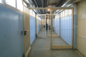 Σωφρονιστικός υπάλληλος διακινούσε ναρκωτικά μέσα σε φυλακές στη Βόρεια Ελλάδα