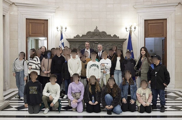 Μαθητές από το Νυδρί στο Μέγαρο Μαξίμου - Συνάντηση με τον Πρωθυπουργό