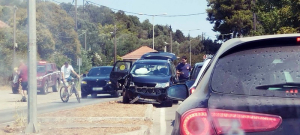 Τροχαίο στην Ε.Ο. Λευκάδας - Νυδριού στην είσοδο των Καρυωτών