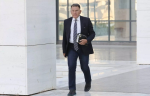 Κούγιας για γάμο Κασσελάκη: Περιμένατε κάτι καλύτερο από αυτόν που ήρθε για διακοπές στην Ελλάδα και βρέθηκε αρχηγός κόμματος;