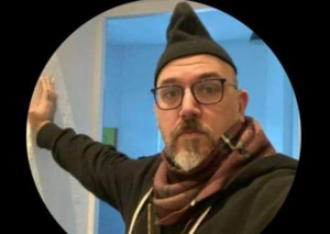 Σάλος και πανελλήνια οργή για «καλλιτέχνη» που προωθεί την παιδεραστία και την αιμομιξία!