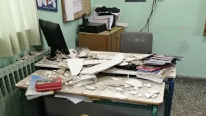 Βόλος: Σοβάδες έπεσαν από το ταβάνι σε αίθουσα σχολείου