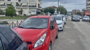 Άρτα: Φωτογραφίες από το σημείο που είχε παρκαρισμένο το αυτοκίνητο ο πατέρας του βρέφους