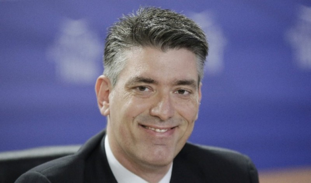 Εκπρόσωπος τύπου ΝΔ: «Η 12χρονη κόρη μου έλαβε μήνυμα να ψηφίσει στις εκλογές του ΣΥΡΙΖΑ!»