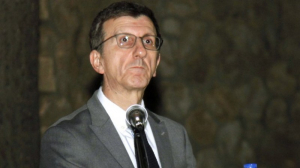 Ο Πορτοσάλτε δίνει λύση για τα φάρμακα: Να αυξηθεί η τιμή τους, τσάμπα δεν υπάρχει