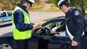 107 τροχονομικές παραβάσεις στη Λευκάδα σε μία εβδομάδα - Εντατικοί έλεγχοι στα νησιά του Ιονίου