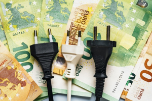 EY: Οι πάροχοι ενέργειας κινδυνεύουν να ξεπεραστούν από τις εξελίξεις