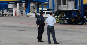 Ξεκινούν εντατικοί έλεγχοι σε πλοία, αεροδρόμια και μέσα σταθερής τροχιάς