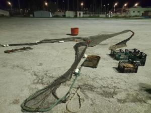 Tρατάκια, σουπιές και γαρίδες κατέσχεσε το Λιμεναρχείο Πρέβεζας στον Αμβρακικό