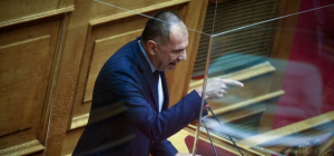 Ο Γεραπετρίτης αναλαμβάνει υπουργός Μεταφορών μετά την παραίτηση Καραμανλή