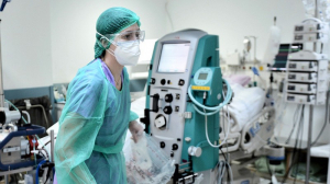 Τραγωδία στη Θεσσαλονίκη: Μήνυση από τους γονείς της 3χρονης