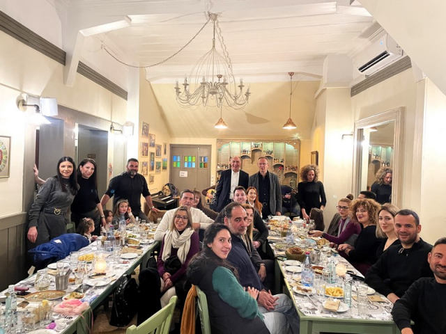 Για μια καλή χρονιά ευχήθηκε η ομάδα της Remax Λευκάδας