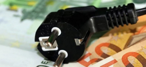 Οι χρεώσεις στο ρεύμα για τον Απρίλιο και τα προεκλογικά… τερτίπια!