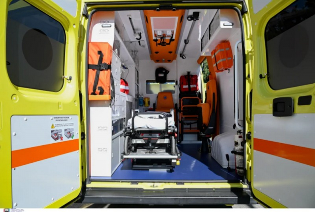 Πρέβεζα: 12χρονη νοσηλεύεται διασωληνωμένη, παρασύρθηκε από αυτοκίνητο