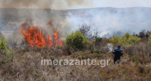 Ζάκυνθος: Σε εξέλιξη η φωτιά στον Αγαλά - Καίει δασικές και γεωργικές εκτάσεις (φωτό-βίντεο)