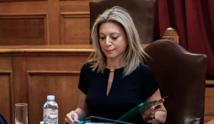 Συγκλόνισε η Μ. Καρυστιανού στην Εξεταστική για τα Τέμπη: «Πήρα μόνο καμένα οστά – Ο Μητσοτάκης έδωσε εντολή για το τσιμέντωμα»