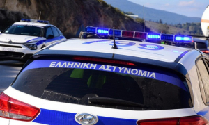 Κόρινθος: Πολύτεκνη οικογένεια ζούσε σε λαγούμι - οπλοστάσιο - Πώς έγινε η επιχείρηση της ΕΚΑΜ