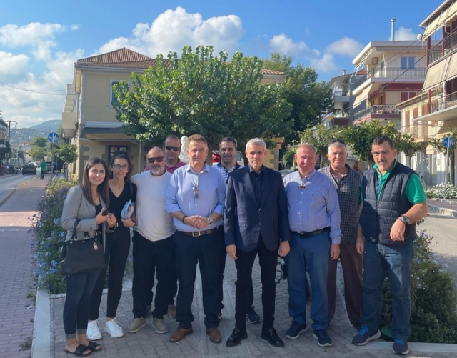 Κ. Καραγκούνης και Θ. Καββαδάς στηρίζουν την Ρόδη Κράτσα