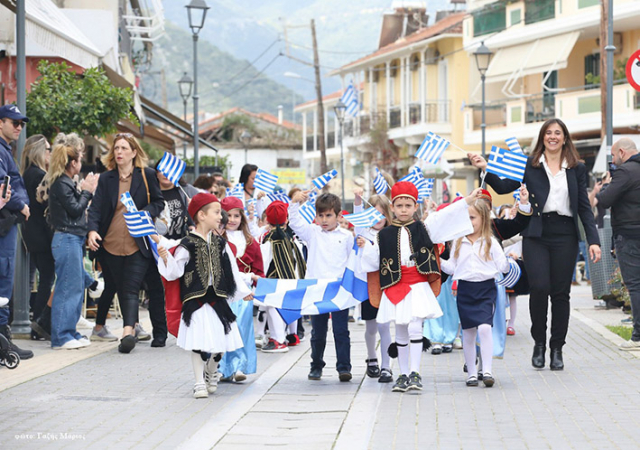Νυδρί: Όλη η περιοχή του Ελλομένου τίμησε την 25η Μαρτίου (φωτορεπορτάζ)