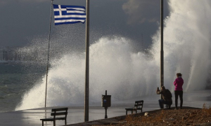 Δύο διαδοχικά βαρομετρικά χαμηλά επηρεάζουν τον καιρό της Ελλάδας