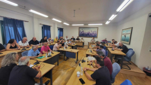 Πρέβεζα: Αυξήσεις στα τέλη φωτισμού &amp; καθαριότητας – Το έλλειμμα 465.000€ θα πληρώσουν καταστήματα παραλιακών χωριών του Ζαλόγγου