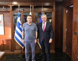 Δεσμεύσεις Χρυσοχοΐδη για αστυνόμευση και υποδομές στη Λευκάδα