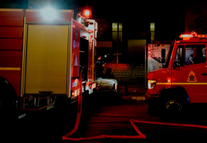 Στις φλόγες παραδόθηκε καφετέρια τα ξημερώματα στη Λευκάδα