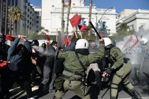 Πανεκπαιδευτικό συλλαλητήριο: Επεισόδια διαδηλωτών με την Αστυνομία (βίντεο &amp; φωτογραφίες)