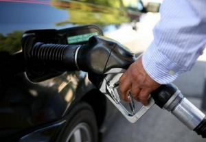 Βενζίνη με 1,9 ευρώ, diesel με 1,75 ευρώ και υγραέριο με 0,45 ευρώ!