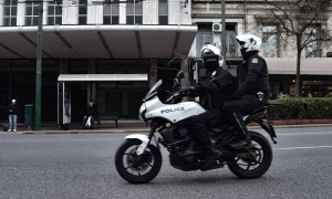Θεσσαλονίκη: Επεισοδιακή σύλληψη ανήλικου διακινητή μεταναστών – Επιχείρησε να εμβολίσει μηχανή της ΔΙΑΣ για να ξεφύγει
